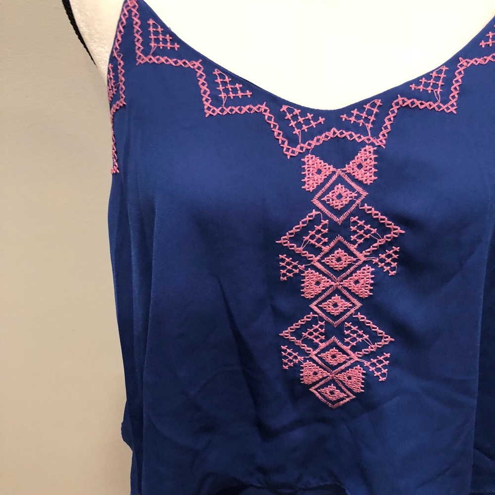 Flowy tank - Picture 2 of 4